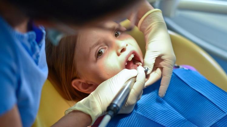 Noch findet  jede und jeder in Mecklenburg-Vorpommern einen Zahnarzt. Doch die Verantwortlichen in der  Zahnärztekammer sind  sich  darüber  im Klaren, dass die  Versorgungssituation schwieriger  werden  könnte.