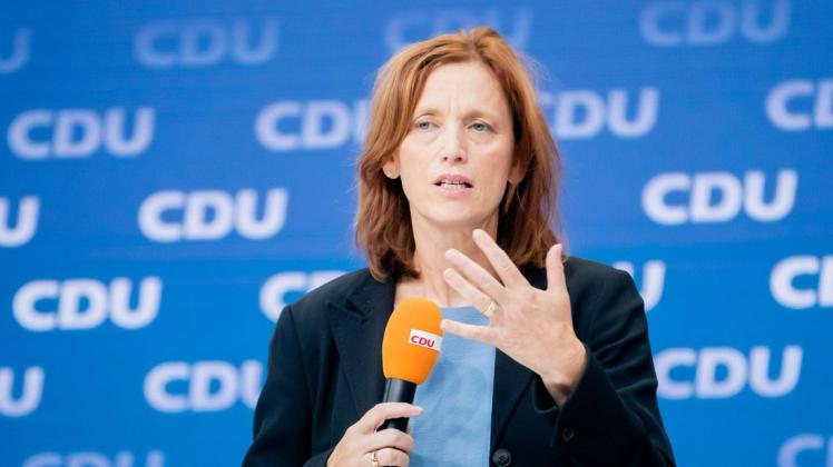 Schleswig-Holsteins Bildungsministerin Karin Prien zu den neuen regeln in Schulen ab Montag.