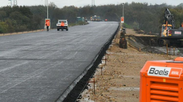 Dreispuriger Ausbau Der B5: Land Verspricht Ab Montag Ende Der | SHZ