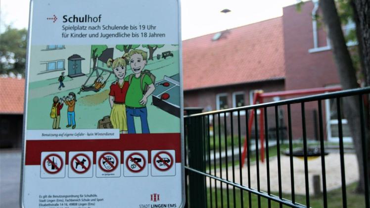 Zur Baustelle wird die Grundschule Clusorth-Bramhar nach den Herbstferien. Die Schüle müssen deshalb umziehen.
