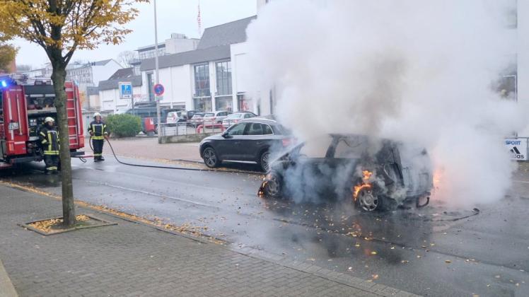 Auto Gerät Während Fahrt In Brand | SHZ