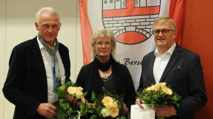 Das war anders geplant: Bersenbrücks Bürgermeister Christian Klütsch mit seinen Stellvertretern Heike Menslage und Johannes Koop.