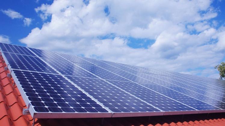 Die Grünen wollen "Niedersachsen zum Vorreiter beim Klimaschutz machen" und fordern die rot-schwarze Landesregierung auf, eine Solarpflicht für alle Gebäude zügig zu verankern.