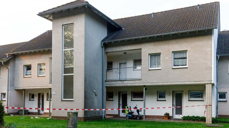 Tatort Wittlage: In diesem Mehrfamilienhaus kam es im Mai zu der Messerattacke.