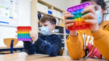 Die Zahl der Plätze für qualitative Kinderbetreuung in Rostock soll steigen.