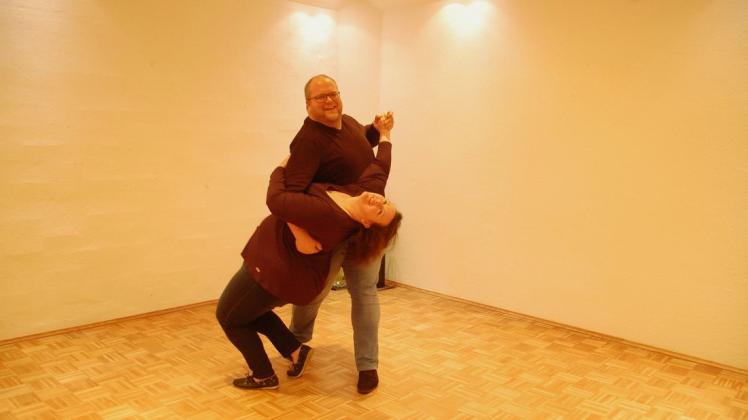 Nadine Kathers und Bernd-Ove Kissner haben mit ihrem Tanzsportverein „Tanzen an der Schlei“ die Räume der ehemaligen Tanzschule Appel in der Reiferbahn 2b übernommen.