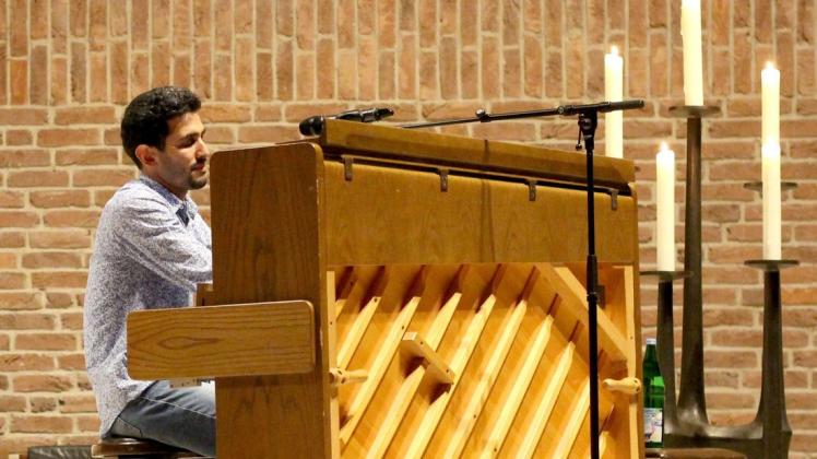 Seine Heimat ist die Musik: der palästinensisch-syrische Pianist Aeham Ahmad bewegte die Besucher in der St.-Matthäus-Kirche.