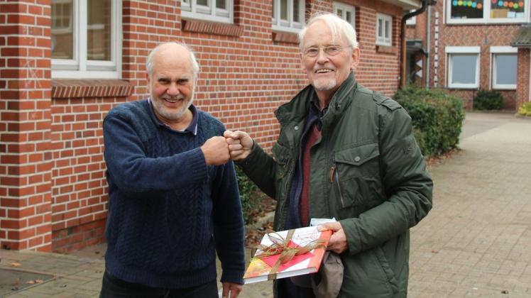Volkher Looft (rechts) gibt nach über 24 Jahren den Vorstandsvorsitz des LNV an Dr. Ulrich Irmler weiter.