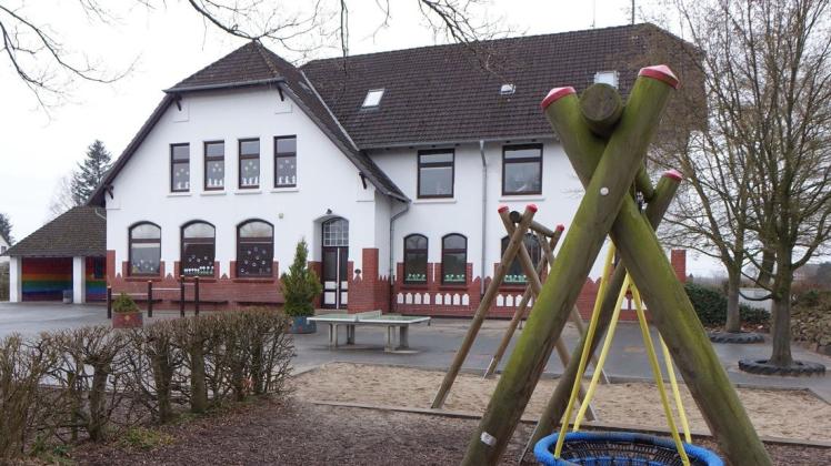 Die Grundschule in Bokholt-Hanredder ist eine Außenstelle der Barmstedter James-Krüss-Schule.
