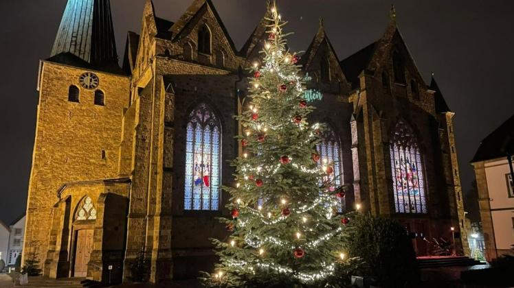 Der Kirchplatz Ostercappeln wird weihnachtlich geschmückt. Ein Markt findet aber nicht statt (Archivfoto).