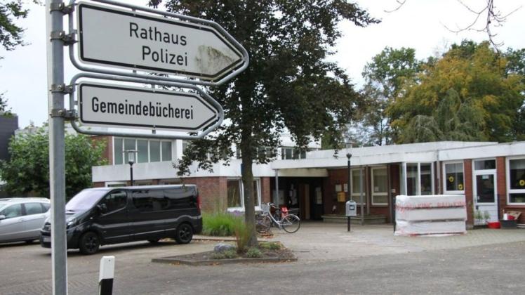 Das Heidgrabener Bürgerbüro, untergebracht im Gemeindezentrum an der Uetersener Straße 8. Über die Schließung mehrerer Büros im Amt Gums gibt es viele Diskussionen.