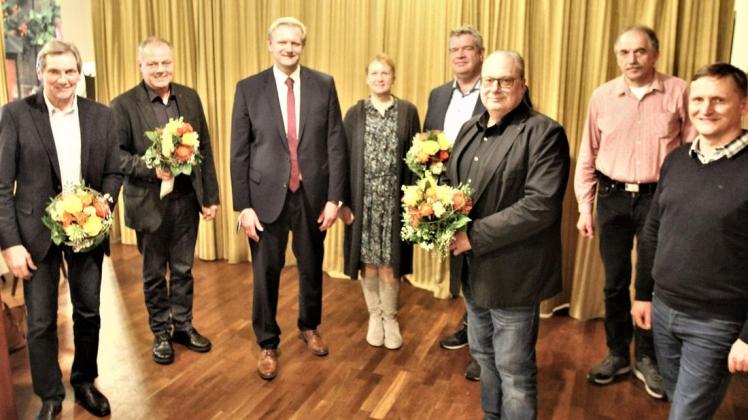 Sind in der Samtgemeinde Lengerich politisch verantwortlich (v.l.): Der Ratsvorsitzende Franz Uhlenberg und sein Vertreter Karl Köbbe, SG-Bürgermeister Matthias Lühn mit seiner Vertreterin Angelika Lügering und Stellvertretern Gerd Wübbe und Piet Langels, der auch Fraktionsvorsitzender der CDU ist, sowie die Fraktionsvorsitzenden Josef Kämpker (SPD) und Norbert Brüggemann (FDP).