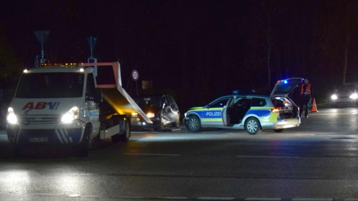 Rendsburg: Unfall Mit Polizeiauto Auf Fockbeker Chaussee | SHZ