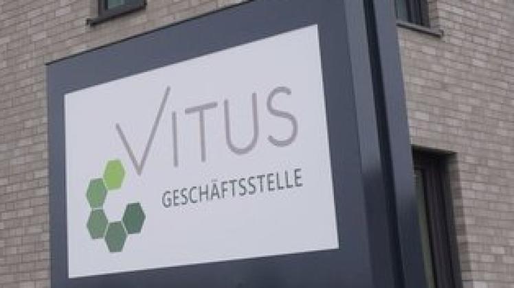 Blick auf den Haupteingang zur neuen Geschäftsstelle (Hauptverwaltung) des Vitus-Werk an der Nödiker Straße 101 in Meppen.