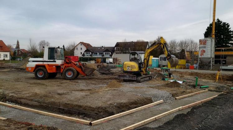 Seit letzter Woche haben die Bauarbeiten am Großprojekt Neue Mitte in Hasbergen begonnen.