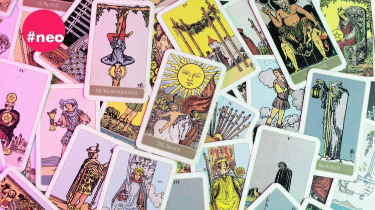 Das Buch "Everyday Magic" zeigt, wie man mit Tarotkarten oder ätherischen Ölen mehr Inspiration ins Leben bringen kann.