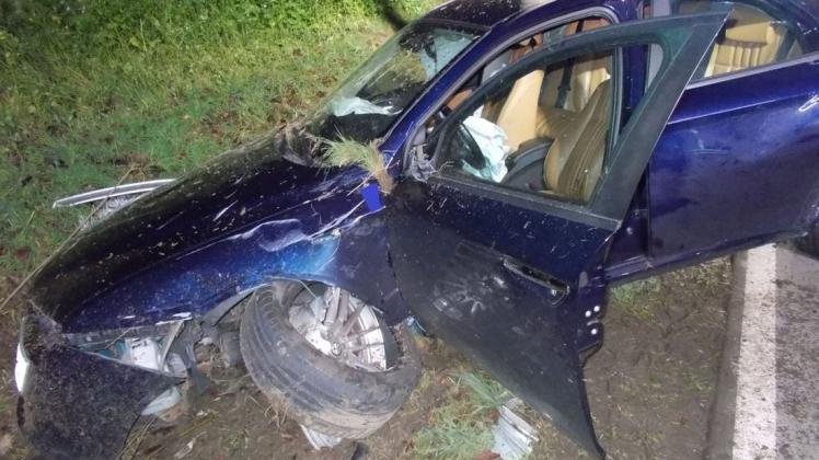 Der Alfa Romeo wurde bei dem Unfall in Pr. Oldendorf schwer beschädigt.