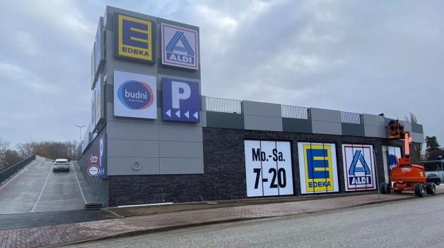 Verkürzte Öffnungszeiten? Das planen Famila und Edeka in Wedel SHZ
