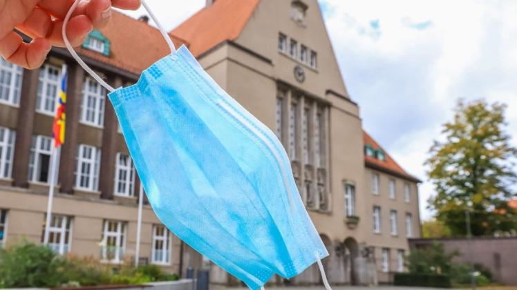 Nach einem Höchstwert am Mittwoch ist der Inzidenzwert laut RKI in Delmenhorst wieder gesunken. (Symbolfoto) Nach einem Höchstwert am Mittwoch ist der Inzidenzwert laut RKI in Delmenhorst wieder gesunken. (Symbolfoto)