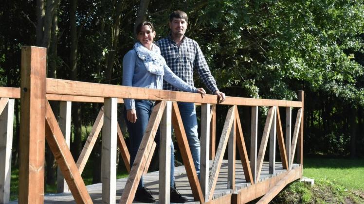 Nach einer Umfrage der Stadt Hagenow bezüglich eines weiteren Testzentrums wollen im Ferienresort Texas MV wollen Inhaber Katja Motzka und Tobias Bone-Winkel eines aufmachen und Mitarbeiter als Tester schulen.