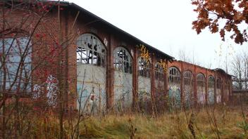 Ein Ort für Wohnbebauung? Das alte Bahngelände am Winterweg hat ein neuen Eigentümer. Möglicherweise könnten die alten Bahn-Schuppen bald abgerissen werden. (Archivfoto)