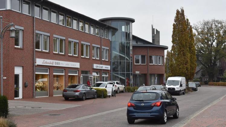 Kräftig investieren will die Gemeinde Wietmarschen im nächsten Jahr in die Sanierung beziehungsweise der Neugestaltung der Hauptstraße in Lohne. Kräftig investieren will die Gemeinde Wietmarschen im nächsten Jahr in die Sanierung beziehungsweise der Neugestaltung der Hauptstraße in Lohne.