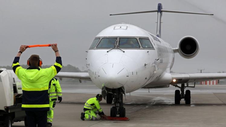Die Zeitfracht-Gruppe will den Airport Rostock-Laage zum Logistik-Drehkreuz ausbauen. Durch den Verkauf sehen sich die kommunalen Gesellschafter entlastet.