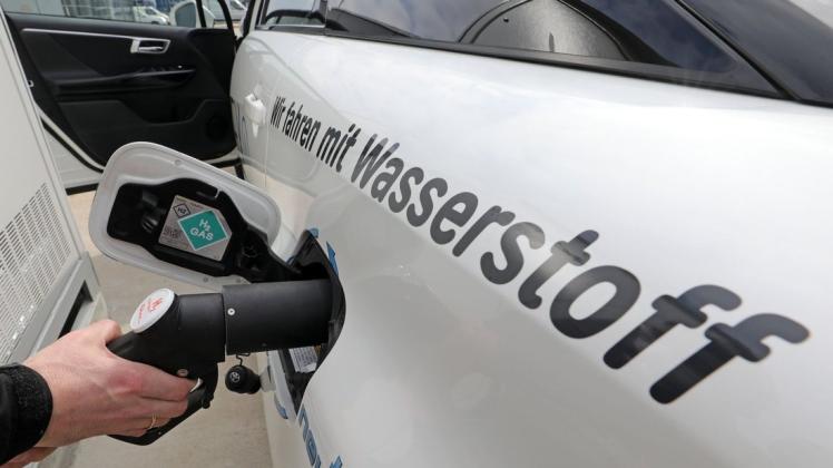 Wasserstoff tanken? Das könnte für Autofahrer mit entsprechenden Antrieben in ihren Fahrzeugen in Zukunft auf dem neuen Betriebshof der Delbus möglich sein. (Symbolfoto)