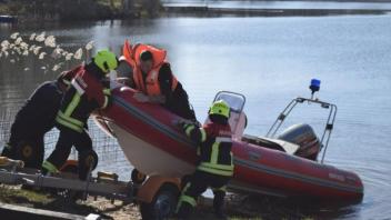 Die Sternberger Region ist reich an Seen. Da macht es für die Feuerwehren Sinn, über ein Rettungsboot zu verfügen.