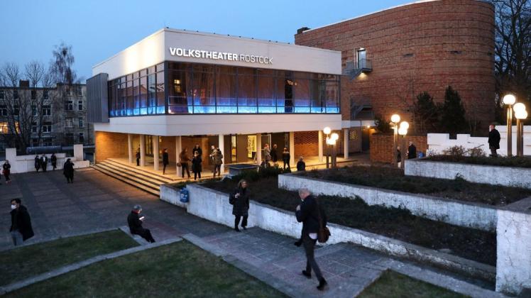 Ab Donnerstag darf laut Landesverordnung auch das Volkstheater keine Zuschauer mehr empfangen. Ab Donnerstag darf laut Landesverordnung auch das Volkstheater keine Zuschauer mehr empfangen.