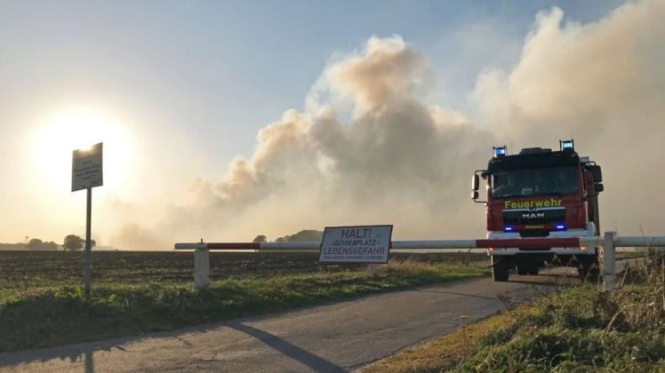 Gut einen Monat dauerte es im Jahr 2018 bis der Moorbrand auf dem Schießplatz im Emsland gelöscht war. Die Schäden an Flora und Fauna sind erheblich.