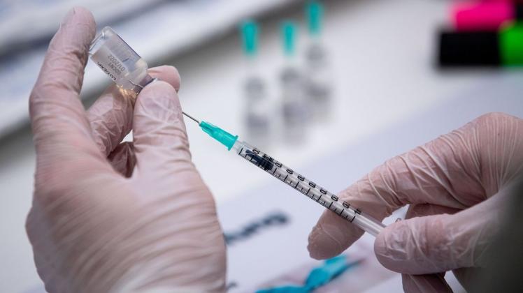 In der kommenden Woche finden in Lemwerder zwei umfangreiche Booster-Aktionen statt, zu denen auch Personen aus anderen Orten zugelassen sind. In der kommenden Woche finden in Lemwerder zwei umfangreiche Booster-Aktionen statt, zu denen auch Personen aus anderen Orten zugelassen sind.