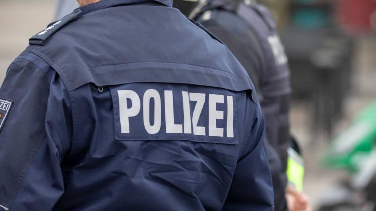 In Bremen sind am Wochenende mehrere Polizisten attackiert worden.