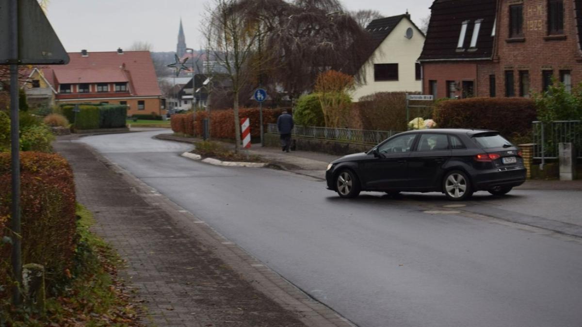 Warum Straßensanierungen Immer Wieder Verschoben Werden Müssen | SHZ