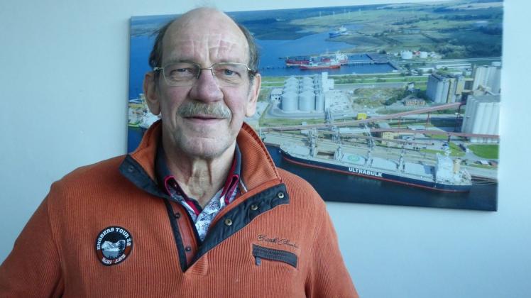 Nach 47 Dienstjahren klariert der Schiffsmakler Peter Gröbke aus.