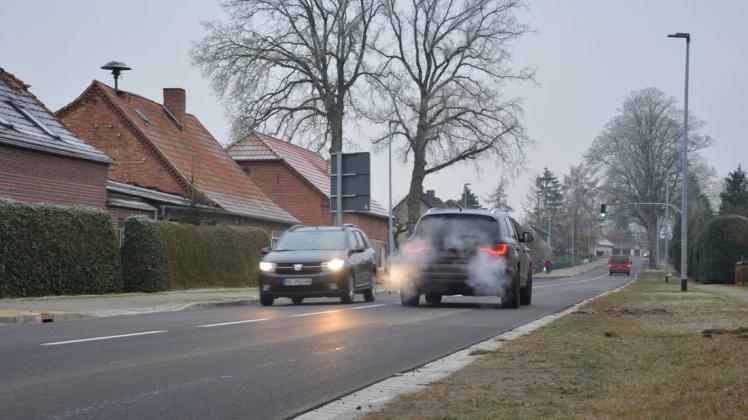 Freie Fahrt auf der Ortsdurchfahrt Malk Göhren rechtzeitig vor Weihnachten. Die Vollsperrung wurde aufgehoben.