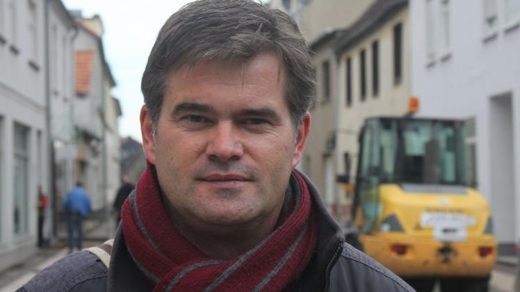 Bauamtsleiter Hagen Boddin bleibt vorerst 2. Stellvertretender Bürgermeister. Am 17. Februar muss die Stadtverordnetenversammlung erst über seine Abberufung und die Neubesetzung entscheiden.