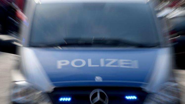 Ermittler haben ein mutmaßlich ranghohes Mitglied einer international agierenden Betrügerbande in Delmenhorst festgenommen.