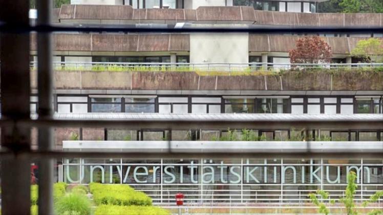 Ausgelöst wurden die Ermittlungen durch eine Strafanzeige des Universitätsklinikums Ulm. Ausgelöst wurden die Ermittlungen durch eine Strafanzeige des Universitätsklinikums Ulm.