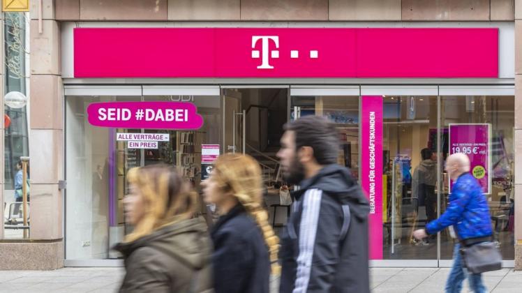 Weil die Kunden fernbleiben, will die Telekom mehrere deutsche Filialen schließen. Foto: imago images / Arnulf Hettrich