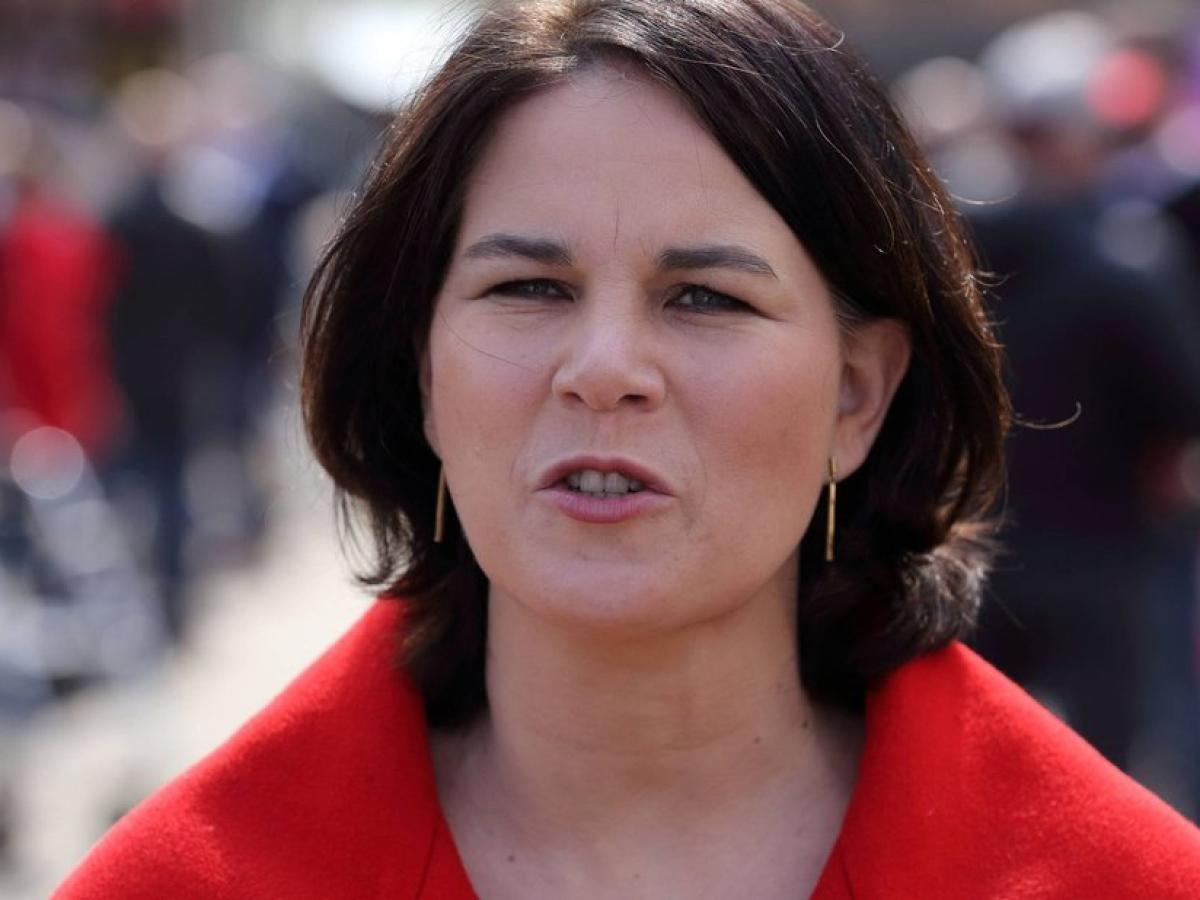Annalena Baerbock: Hassattacken und falsche Nacktfotos | NOZ