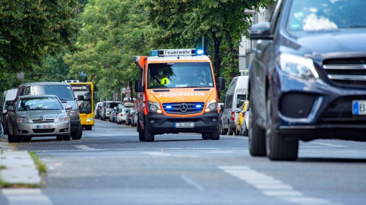 Rettungswagen ohne Martinshorn, mit Blaulicht: Das sollen