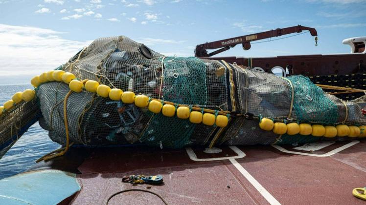 "The Ocean Cleanup" hat Bilder der bisher aus dem Meer gefischten Müllberge veröffentlicht.