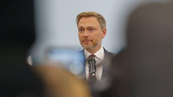 Christian Lindner und die FDP wollen Koalitionsverhandlungen mit SPD und Grünen führen.