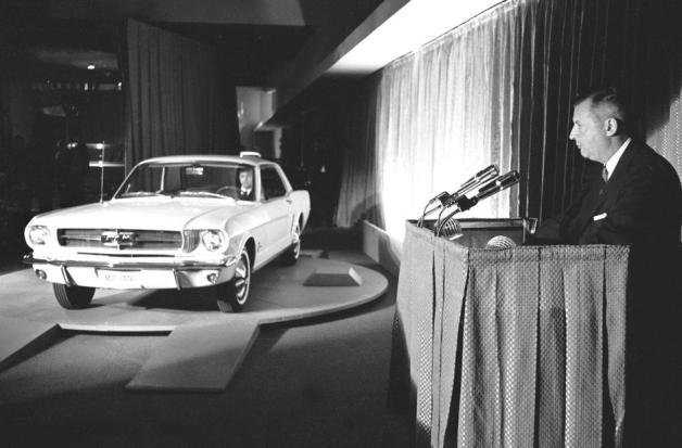 Lee Iacocca bei der Weltpremiere des Ford Mustang. Foto: Ford