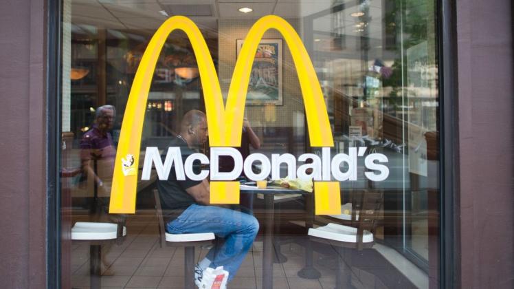 In einer Stellungnahme an US-Medien weist McDonald&apos;s die Vorwürfe zurück.