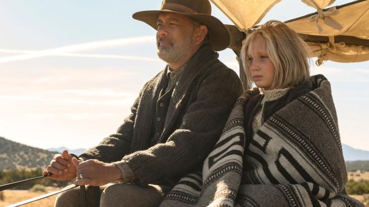 "Neues aus der Welt" startet auf Netflix: Tom Hanks und Helena Zengel.