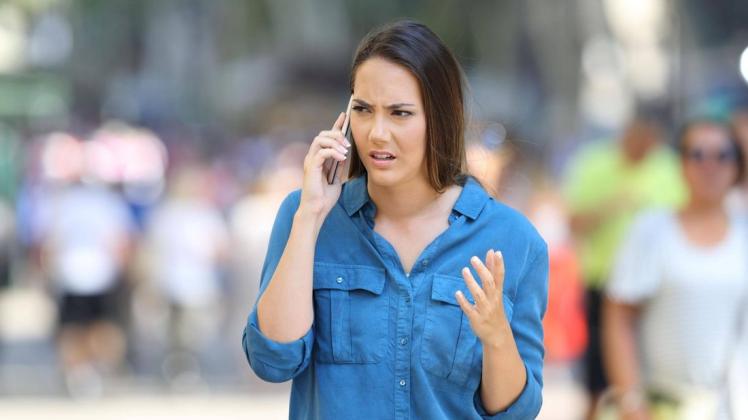 Mobilfunk-Kunden sind genervt von lästigen Anrufen der Kundenrückgewinnung.