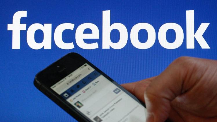 Facebook hat in seinen Nutzungsbedingungen festgeschrieben, dass jeder Nutzer in seinem Profil seinen echten Namen verwenden muss. Facebook hat in seinen Nutzungsbedingungen festgeschrieben, dass jeder Nutzer in seinem Profil seinen echten Namen verwenden muss.