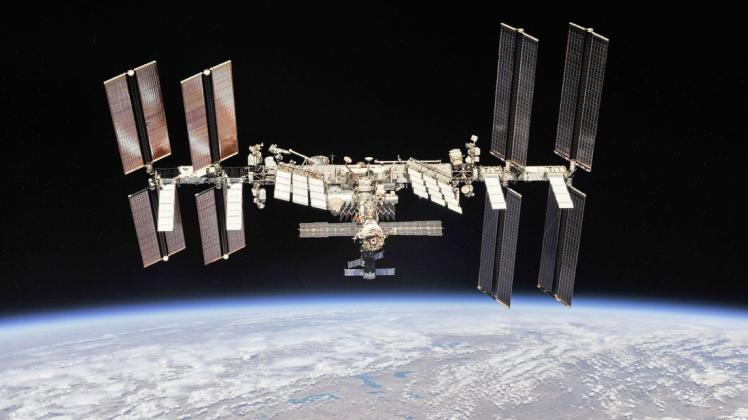 Das Bild zeigt die Internationale Raumstation (ISS).